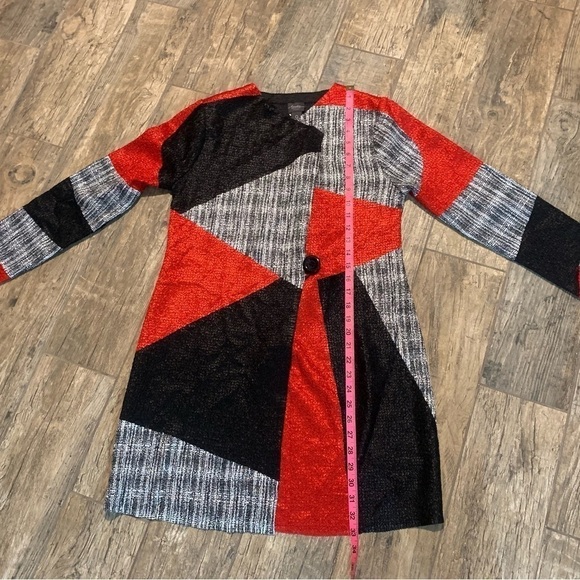 Women’s Chico’s red, black, and grey abstract patterned shacket - Picture 6 of 6